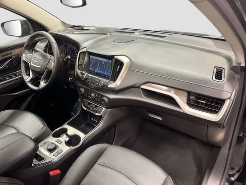 Used 2024 GMC Terrain Denali w/ Black Diamond Edition image 31
