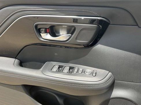 Used 2025 Acura ADX Base image 26