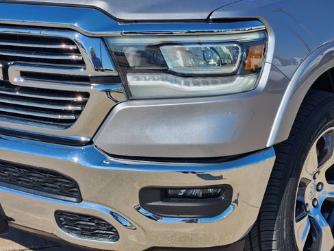 Used 2022 RAM 1500 Laramie AWD/4WD image 9