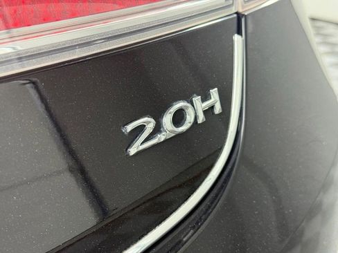 Used 2020 Lincoln MKZ Reserve FWD image 8