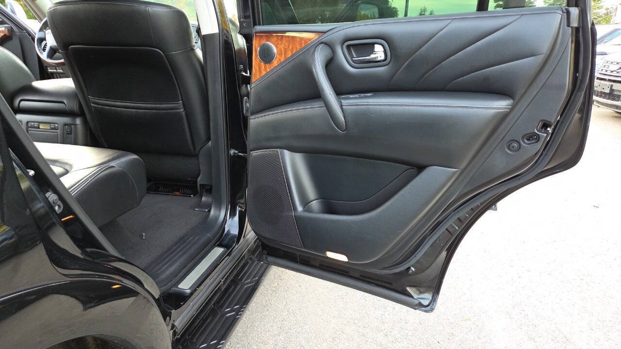 Used 2015 INFINITI QX80 4WD w/ Deluxe Technology Package image 41