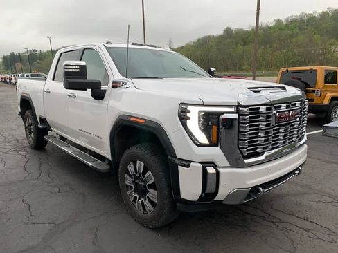 Certified 2024 GMC Sierra 2500 Denali w/ Denali Reserve Package AWD/4WD image 5