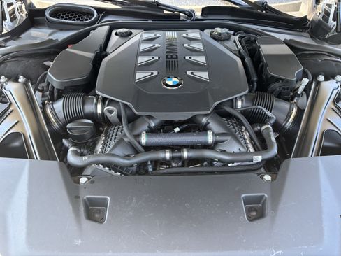Certified 2023 BMW 760i xDrive AWD/4WD image 36