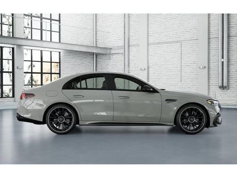 Used 2026 Mercedes-Benz E 53 AMG e 4MATIC Sedan image 2