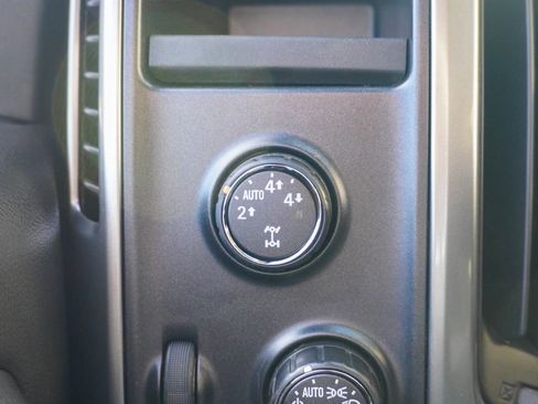 Used 2016 Chevrolet Silverado 1500 LT w/ All Star Edition image 34