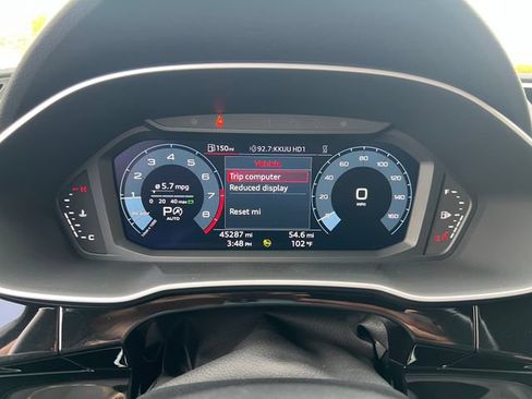 Used 2022 Audi Q3 2.0T Premium AWD/4WD image 25