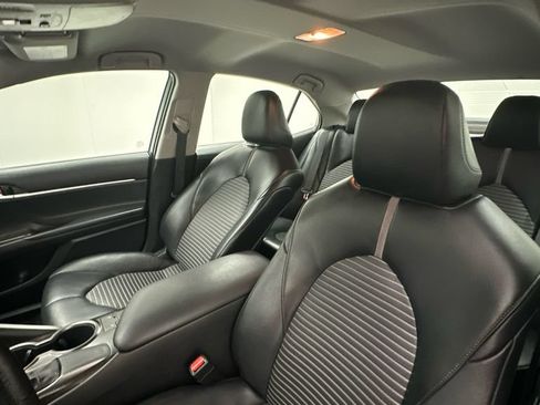 Used 2021 Toyota Camry SE w/ TRD Appearance Package (TMS) FWD image 9