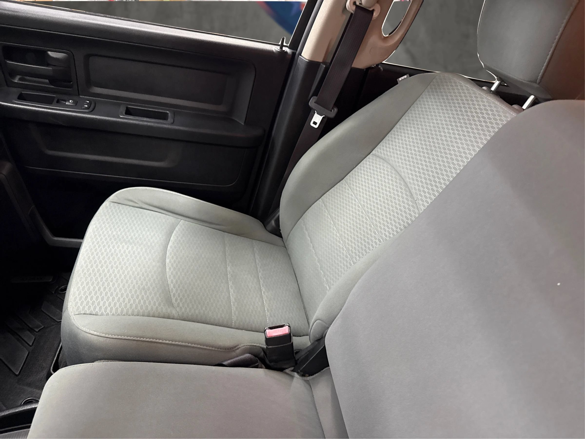 Used 2014 RAM 1500 Express AWD/4WD image 14