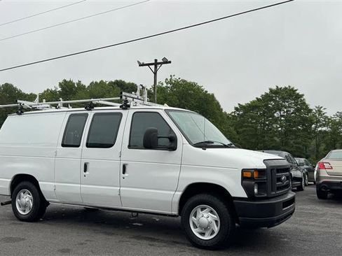 Used 2013 Ford E-150 and Econoline 150 RWD image 7