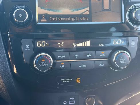 Certified 2020 Nissan Rogue SL FWD image 23