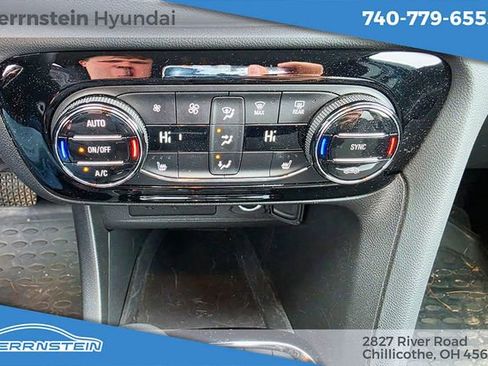 Used 2023 Buick Encore GX Select w/ Sport Touring Package FWD image 20