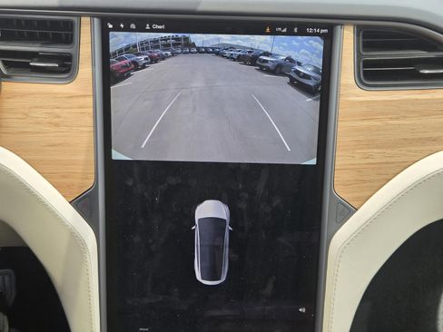 Used 2018 Tesla Model X 75D AWD/4WD image 10