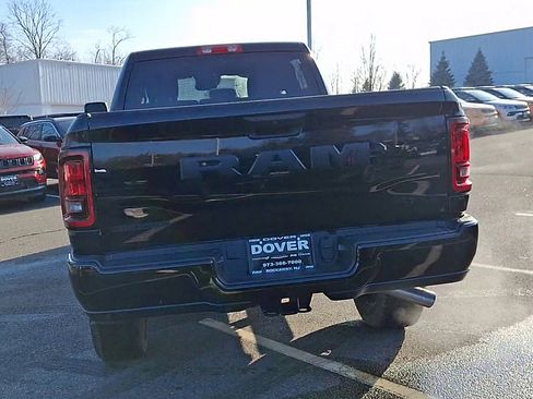 Used 2025 RAM 2500 Big Horn image 7