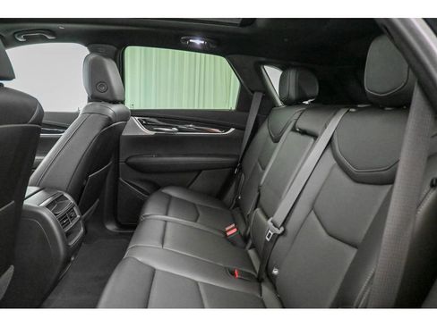 Used 2021 Cadillac XT5 Premium Luxury image 25