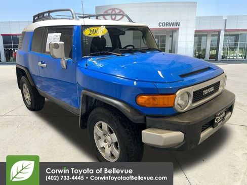 Used 2008 Toyota FJ Cruiser 4WD image 2