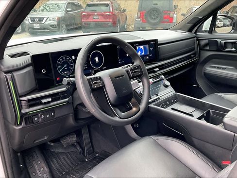 Used 2025 Hyundai Santa Fe Calligraphy image 17