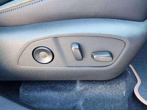 New 2026 GMC Acadia AT4 w/ Super Cruise Package image 43