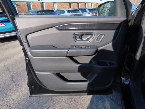 Certified 2023 Honda Pilot Elite image 19