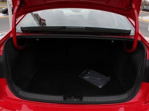 Used 2021 Volkswagen Jetta R-Line image 9