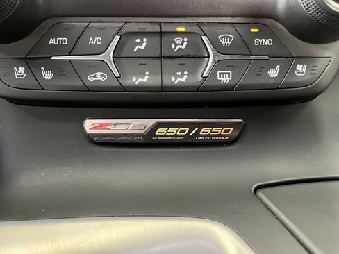 Used 2016 Chevrolet Corvette Z06 w/ Z07 Performance Package image 34