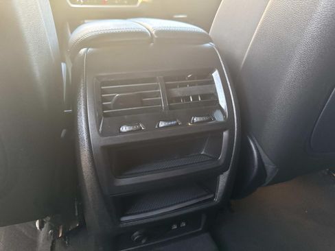 Used 2024 BMW X5 xDrive40i w/ M Sport Package AWD/4WD image 16