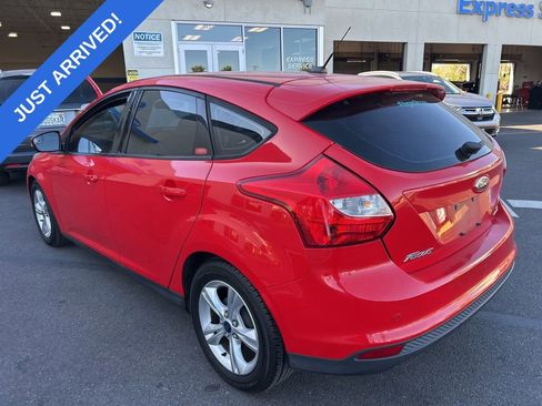 Used 2014 Ford Focus SE FWD image 4