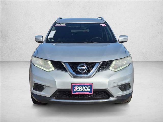 Used 2015 Nissan Rogue SV AWD/4WD image 2