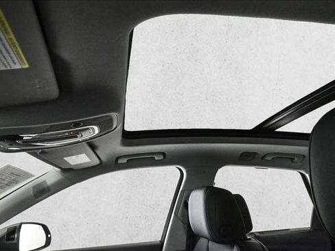 Certified 2024 Audi Q5 e Prestige image 16