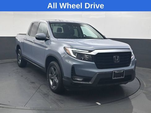 Used 2023 Honda Ridgeline RTL-E image 2