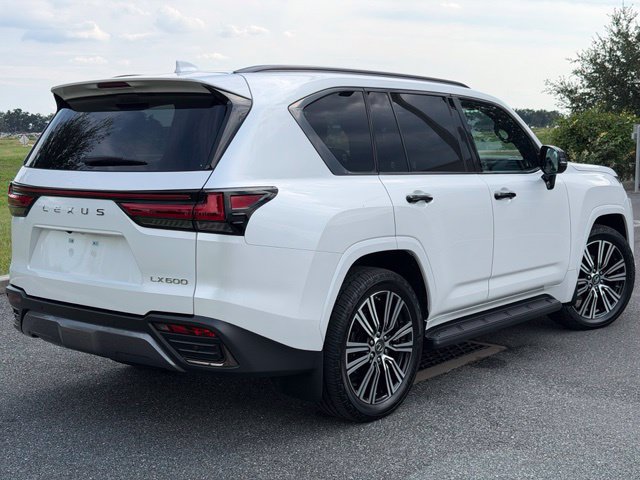 Used 2025 Lexus LX 600 4WD w/ Appearance Package image 10
