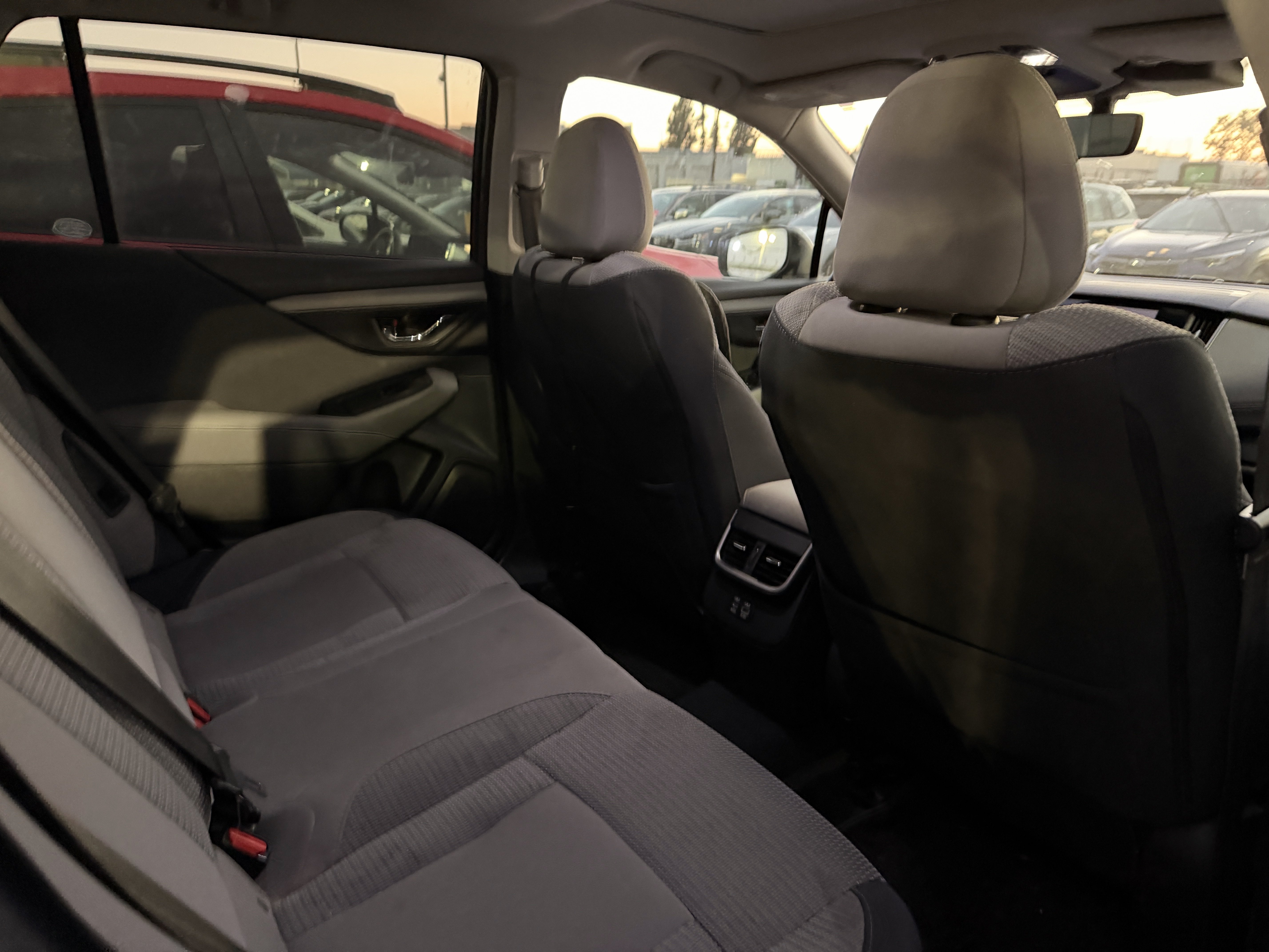 Used 2024 Subaru Outback Premium AWD/4WD image 3