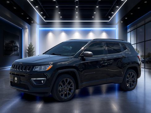 Used 2021 Jeep Compass Latitude w/ Sun and Sound Group FWD image 9