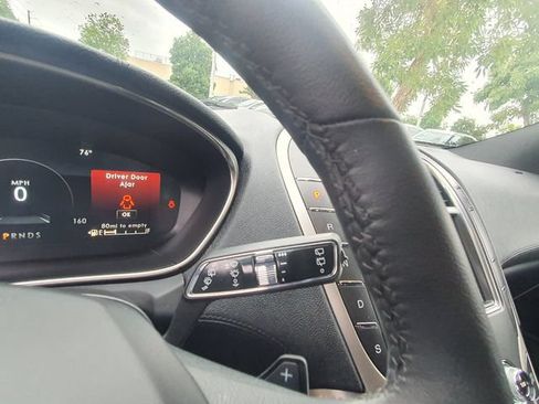 Used 2020 Lincoln Nautilus FWD image 23