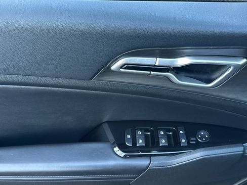 Used 2024 Kia Sportage X-Line w/ X-Line Premium Package image 11