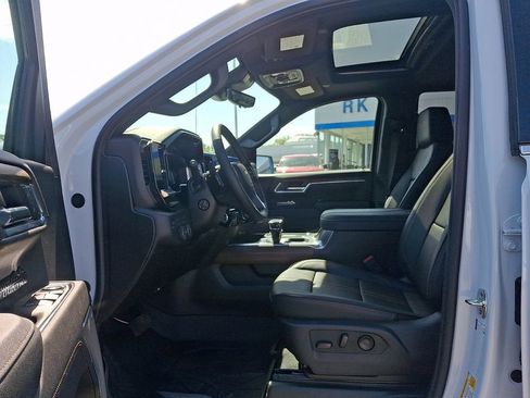 New 2026 Chevrolet Silverado 1500 High Country w/ High Country Premium Package AWD/4WD image 12