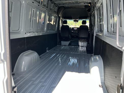 New 2026 Mercedes-Benz Sprinter 2500 image 18