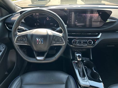 Used 2025 Buick Envista Sport Touring w/ Convenience I Package FWD image 14