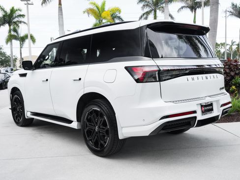Certified 2026 INFINITI QX80 4WD w/ Sport Exterior Package image 21