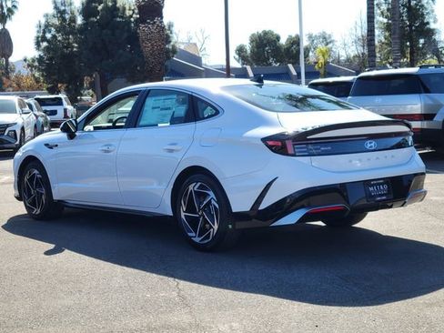 New 2026 Hyundai Sonata SEL FWD image 2