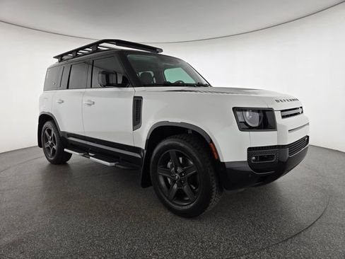 Used 2022 Land Rover Defender 110 X-Dynamic SE AWD/4WD image 15