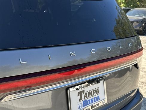 Used 2024 Lincoln Aviator Reserve image 7