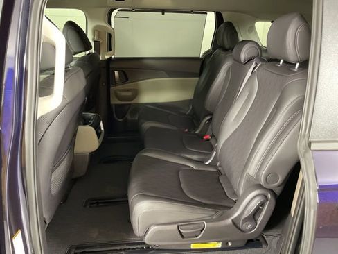 New 2026 Kia Carnival EX image 41