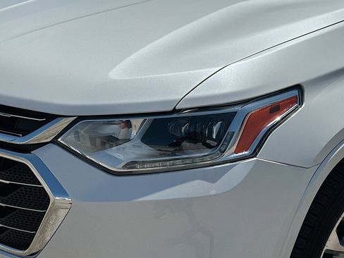 Used 2018 Chevrolet Traverse Premier w/ Driver Confidence II Package FWD image 25