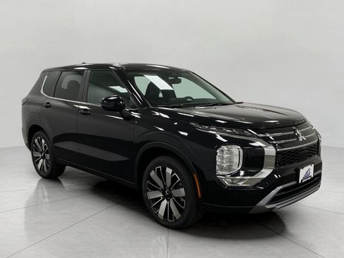New 2026 Mitsubishi Outlander SE AWD/4WD image 1
