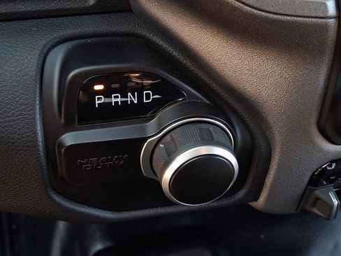 Used 2024 RAM 2500 Tradesman w/ Chrome Appearance Group image 12