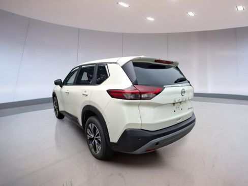 Used 2023 Nissan Rogue SV AWD/4WD image 3