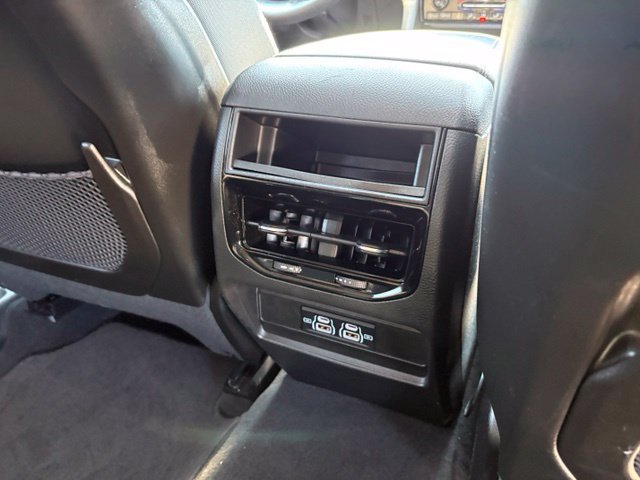 Used 2023 Jeep Grand Cherokee Laredo X AWD/4WD image 31