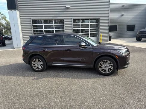 Used 2023 Lincoln Corsair FWD image 2
