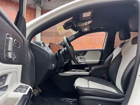 Certified 2022 Mercedes-Benz GLA 250 4MATIC image 23