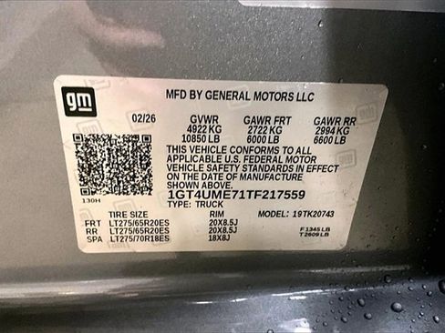 New 2026 GMC Sierra 2500 SLE w/ SLE Value Package; image 14